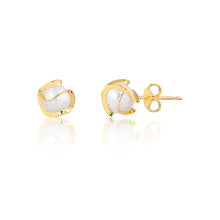 Load image into Gallery viewer, 18K Gold Layered Pearl in Gold Lines Stud Earrings 21.0055/92
