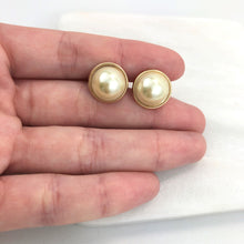 Load image into Gallery viewer, 18K Gold Layered Pearl Cut in Half Stud Push-Back Earrings 21.0182/92
