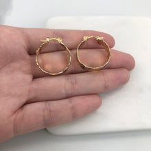 Load image into Gallery viewer, 18K Gold Layered 21 mm Two Tone X Link Hoops 21.0321
