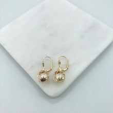 Load image into Gallery viewer, 18K Gold Layered Pearl In Cut Out Design Lever Back Earrings 21.0397/92
