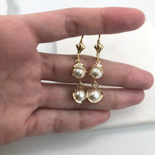Load image into Gallery viewer, 18K Gold Layered Pearls In Cut Out Design Lever Back Earrings 21.0416/92
