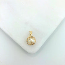 Load image into Gallery viewer, 18K Gold Layered Charm 31.0237/92
